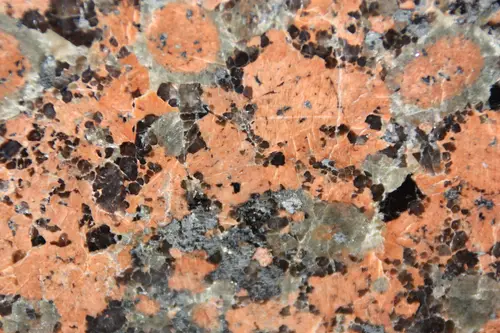 Carmen Red — Granit