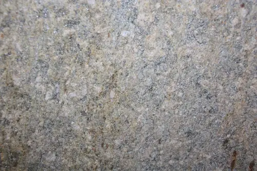 Luserna Rosiccio — Gneis